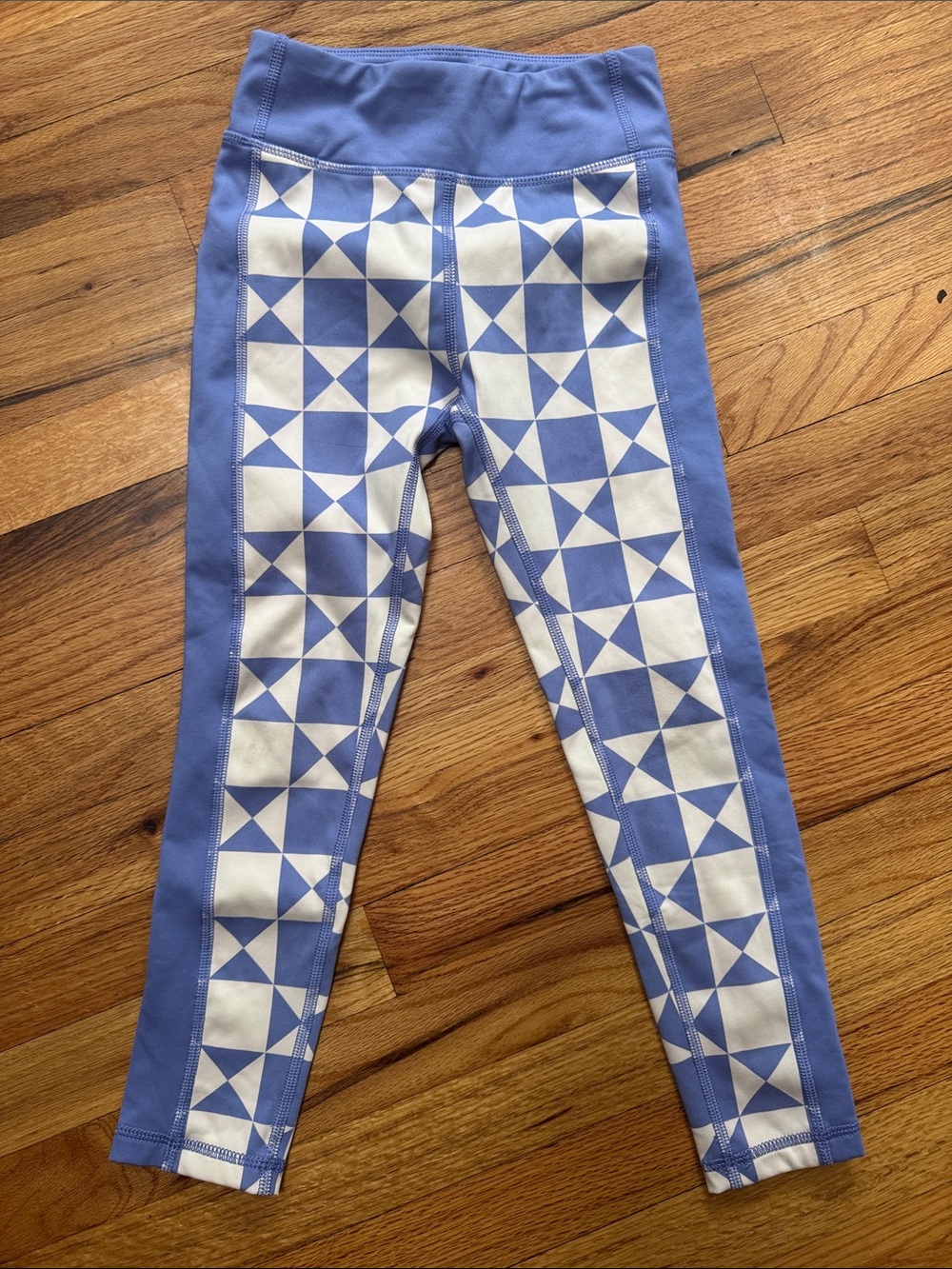 Hanna Andersson Lavender and White Geo Print Leggings